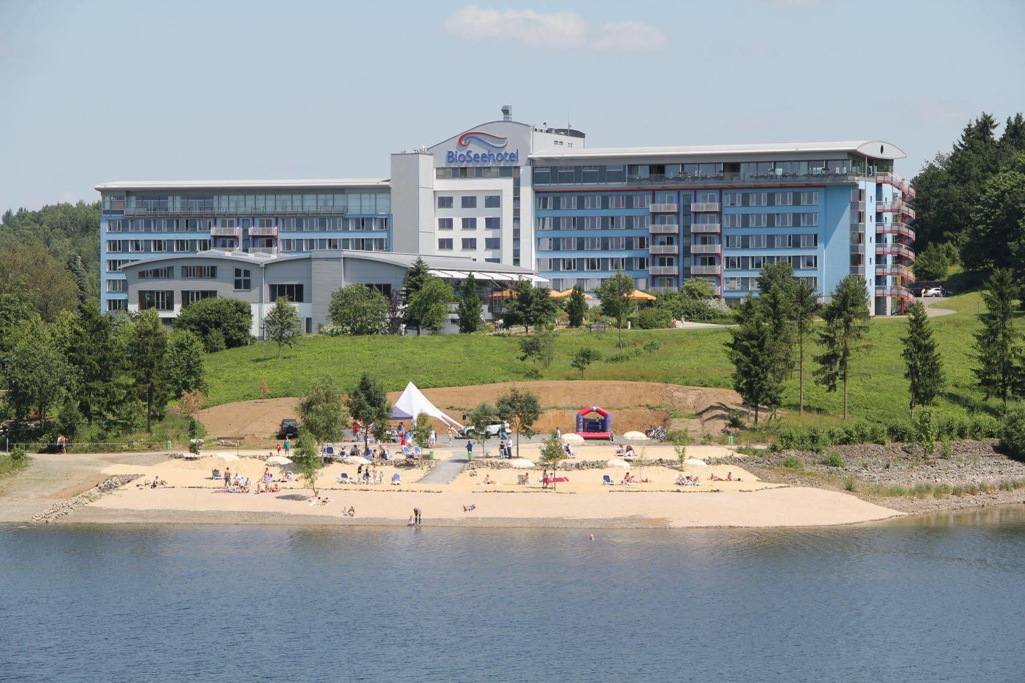 Bio-Seehotel Zeulenroda Exterior photo